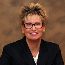 Dr. Tina M Lamb